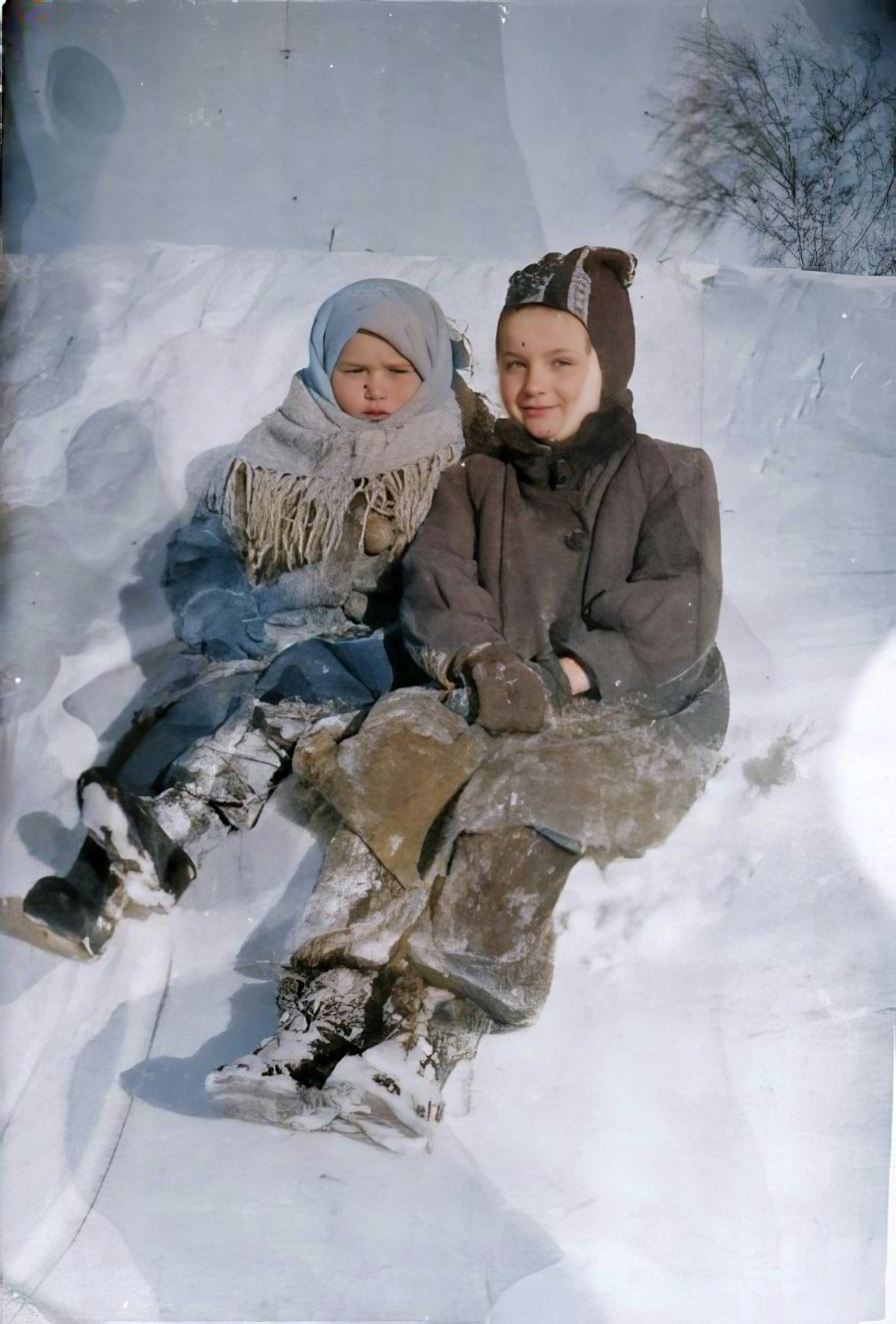 Julya and Raisa in the snow